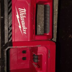 Milwaukee air compressor