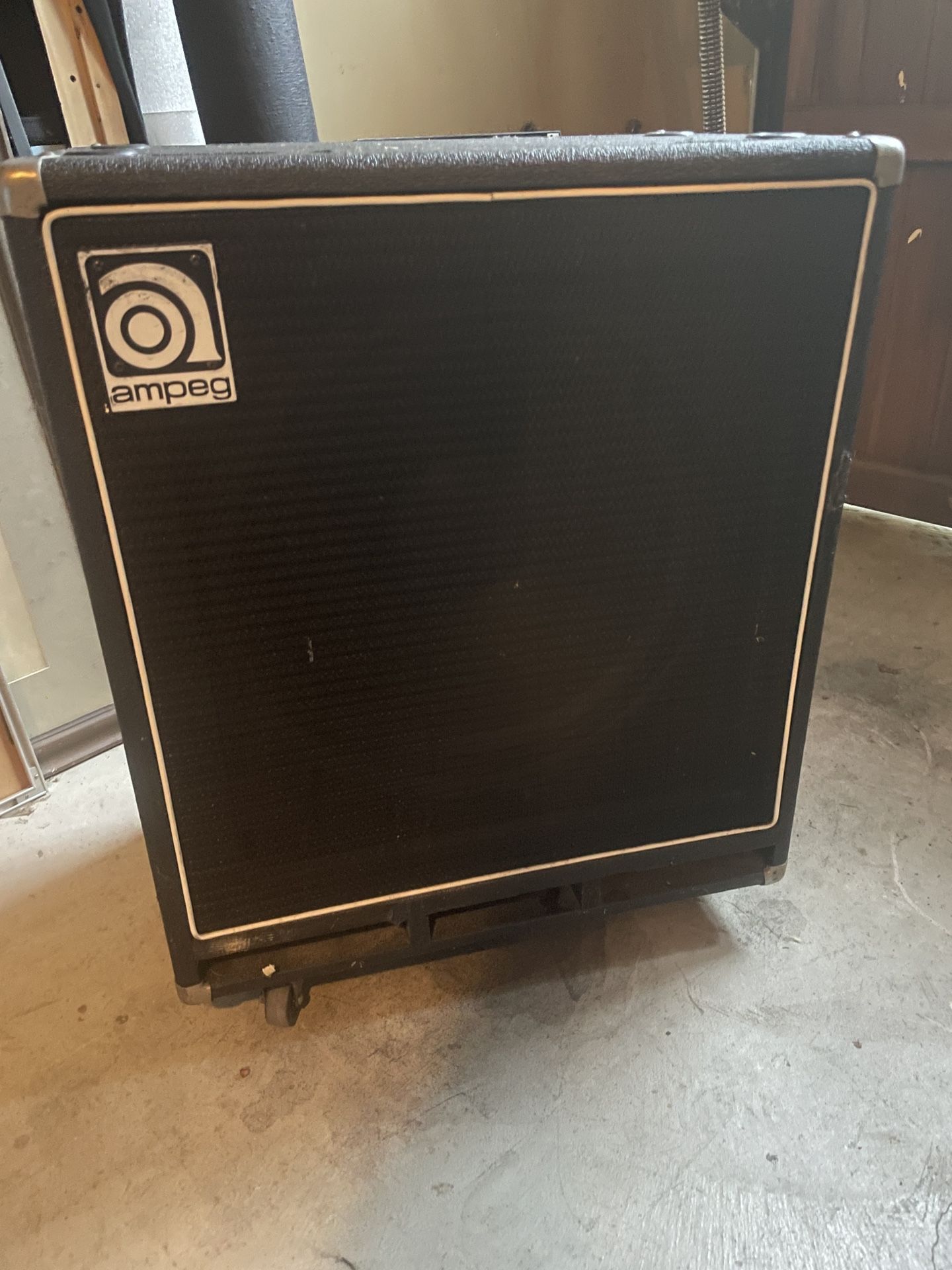 ampeg-svt-18e-175rms-8ohm-18-usa-speaker-cabinet-for-sale-in-los