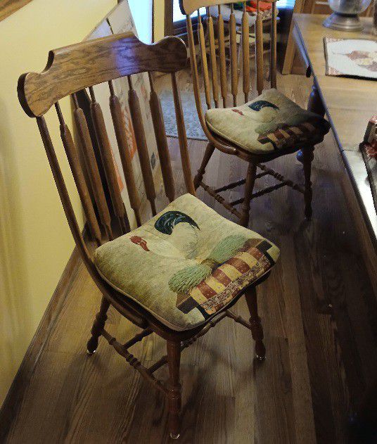 Oak Chairs Set OF 6! TODAY ONLY!