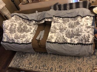 Toile Curtains (folded In Length For Photo Purposes)
