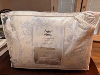 Hearth & Wren 2-Piece Comforter Set, Twin - NEW