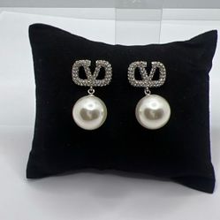 Beautiful Earrings $36
