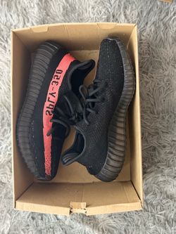YEEZY BOOST 350 V2