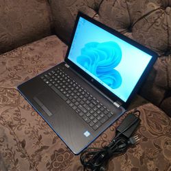 Laptop HP-15-CORE i3-7th Gen Touchscreen Azul.