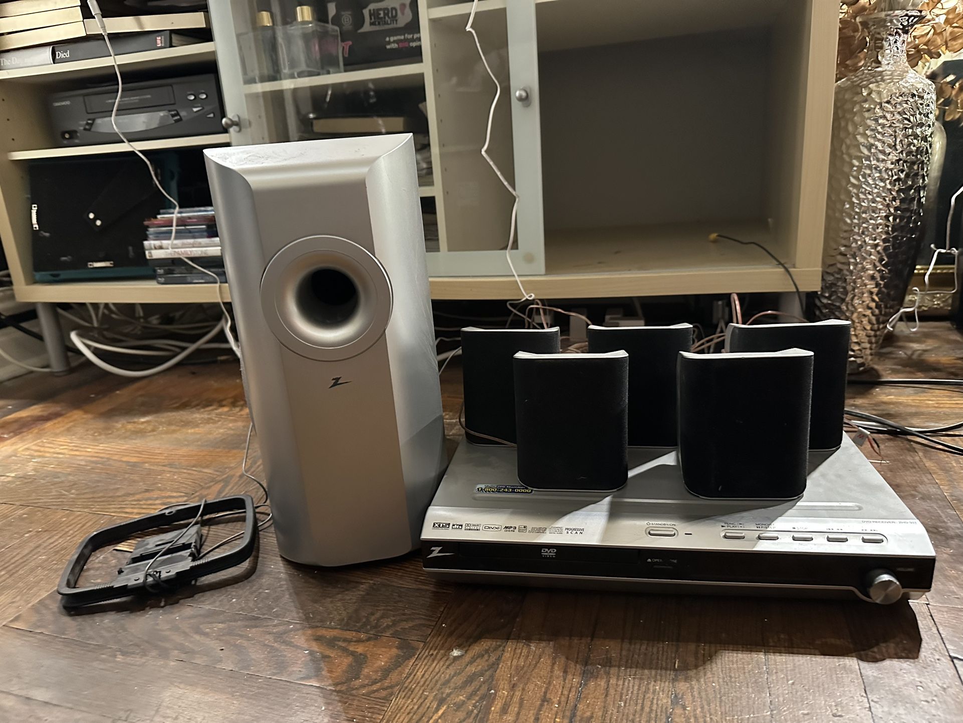 Zenith Stereo System with Subwoofer