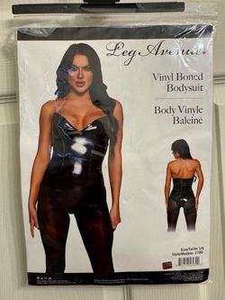 costume