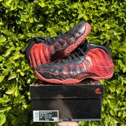 Nike Air Foamposite Stranger Things Size 11.5