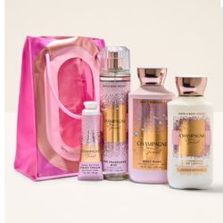 BATH AND BODY WORKS GIFT SET 