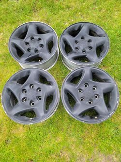 Toyota 16x7 wheels