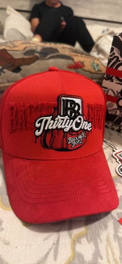 31 hats 100% authentic