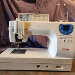 Sewing Machine Janome Memory craft 6300 Professional Mod# MC6300P