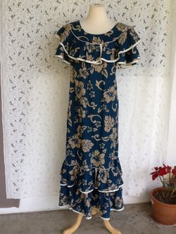 Used Hawaii Dress