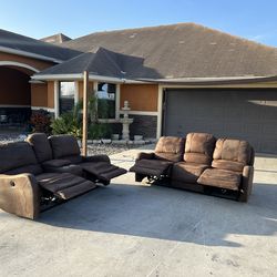 Beautiful  dark brown microsuede electric recliners with usb ports in great condition very soft and comfortable  asking 750