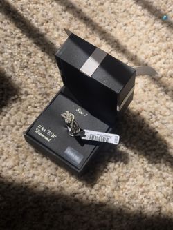 Beautiful Diamond Ring 💍 Must Sell :)