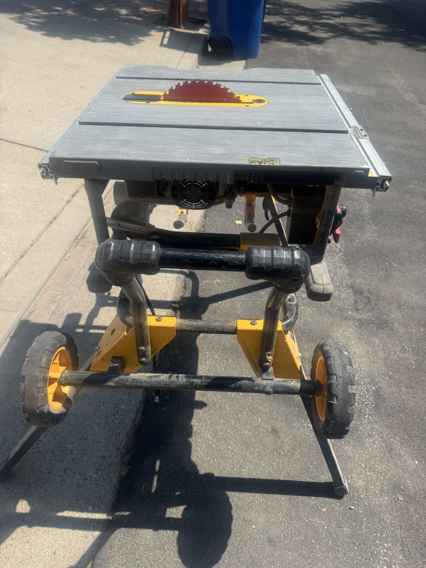 Table Saw With Stan