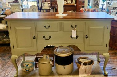 Beautiful side board!