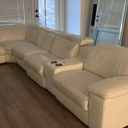 Moving sale. DM if you’re interested