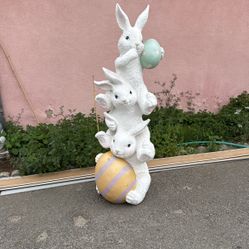 Easter Bunny Statue