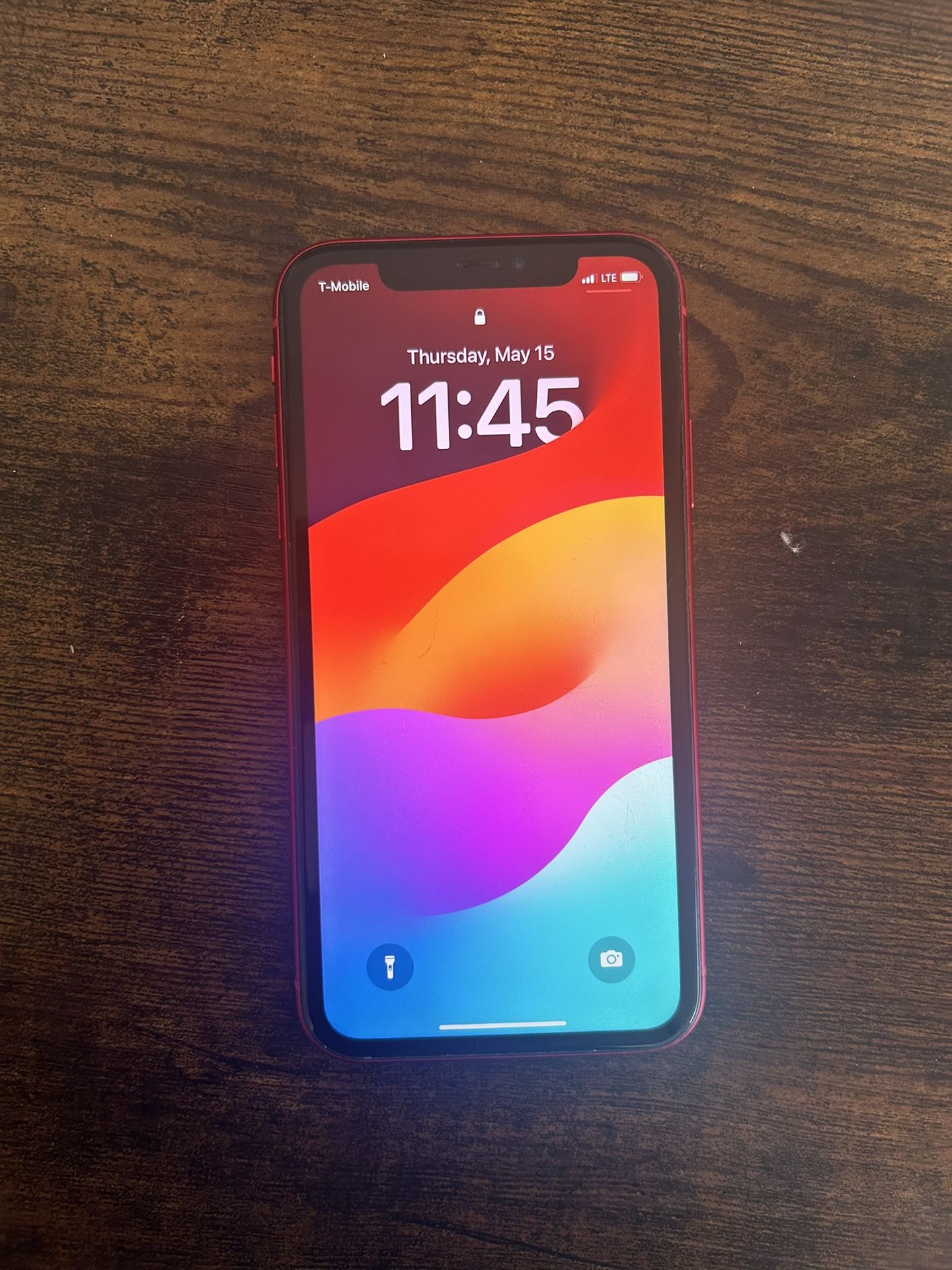 IPHONE 11 RED UNLOCKED Like New