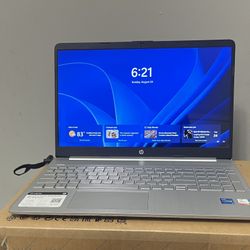 HP 15.6” Laptop – Intel Core i5 | 12GB RAM | 238GB SSD | Touchscreen | Windows 11 