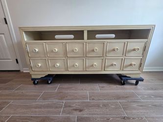 Tv media cabinet