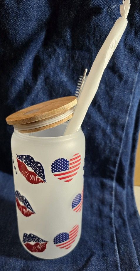 16 oz Glass Cups W/ Bamboo Lids