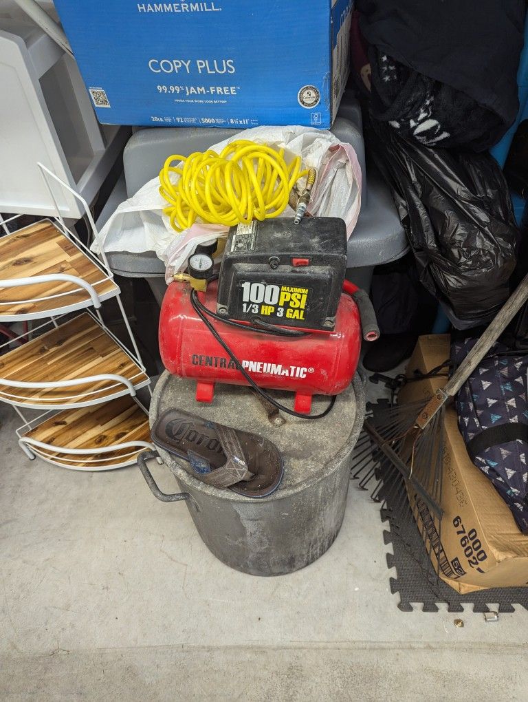 100 PSI Air Compressor