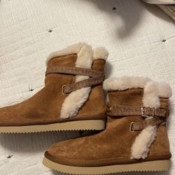 Boots Michael Kors Size  9 $50