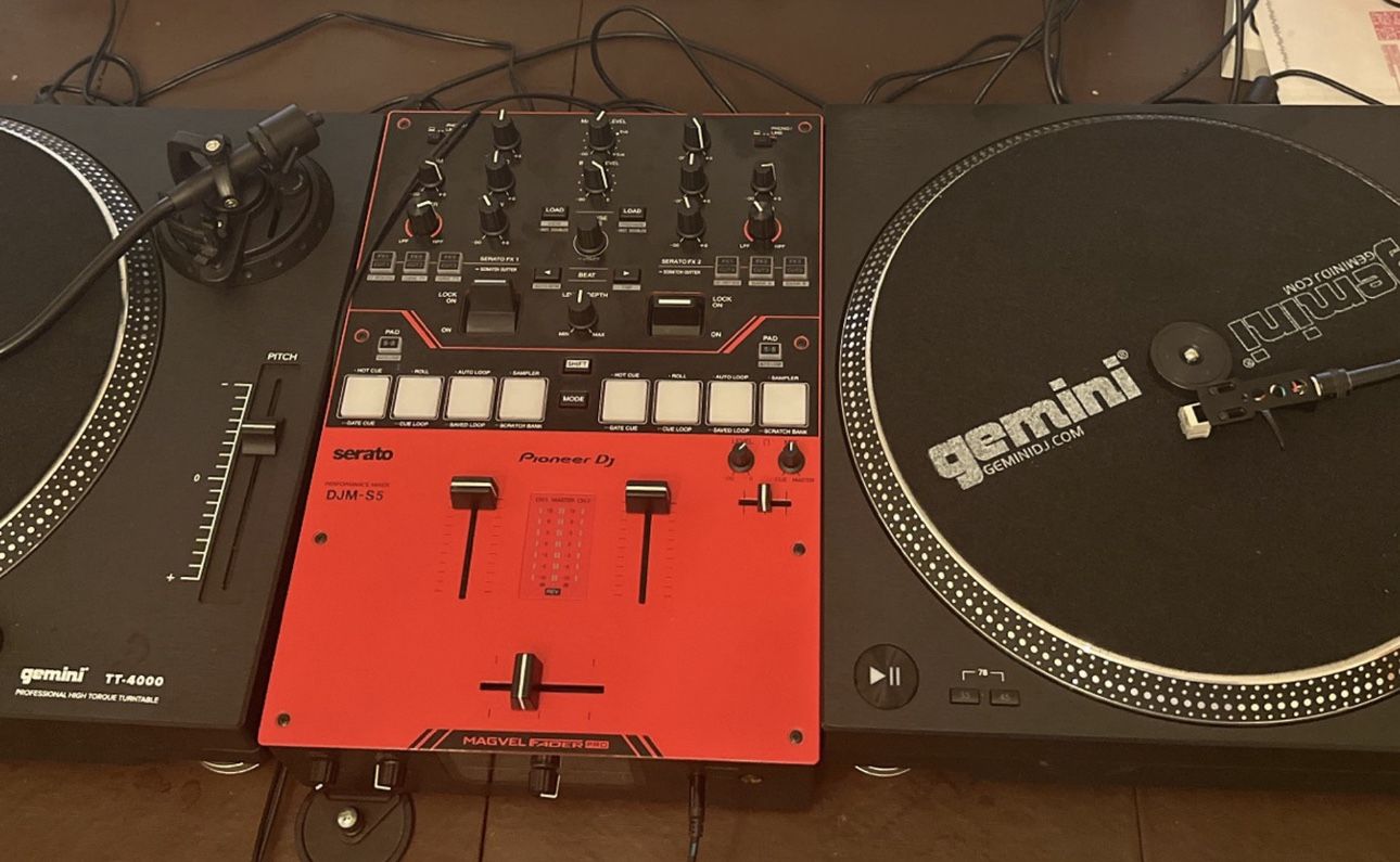 Pioneer DJ's DJM-S5 2-channel mixer