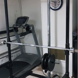 Squat Rack With Lat Pulldown Body Solid PFG1