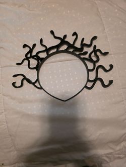 Medusa Black Snake Crown