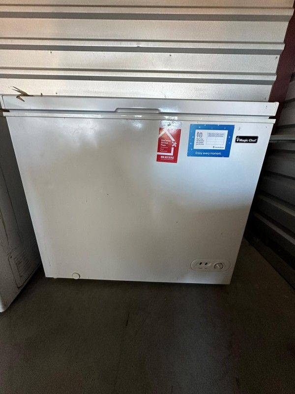 Magic Chef Deep Freezer