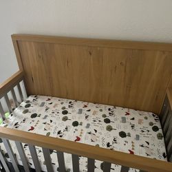 Crib With Mattress 