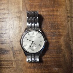 SEIKO Men's Essentials Collection Quartz Ivory Dial Watch