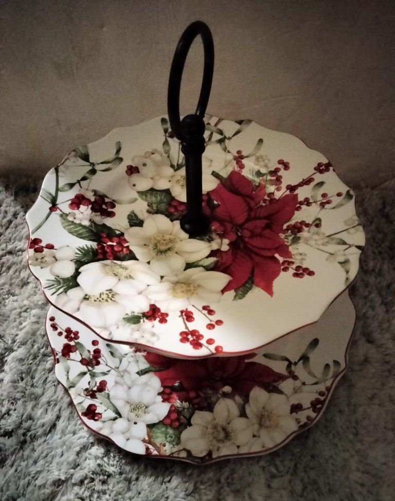 2 Tier Holiday Dish