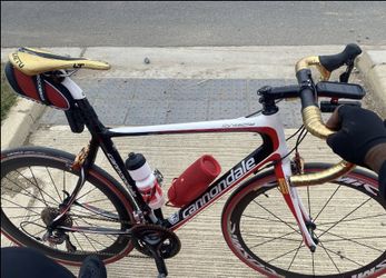 57cm Cannondale Synapse Full Carbon Road Bike