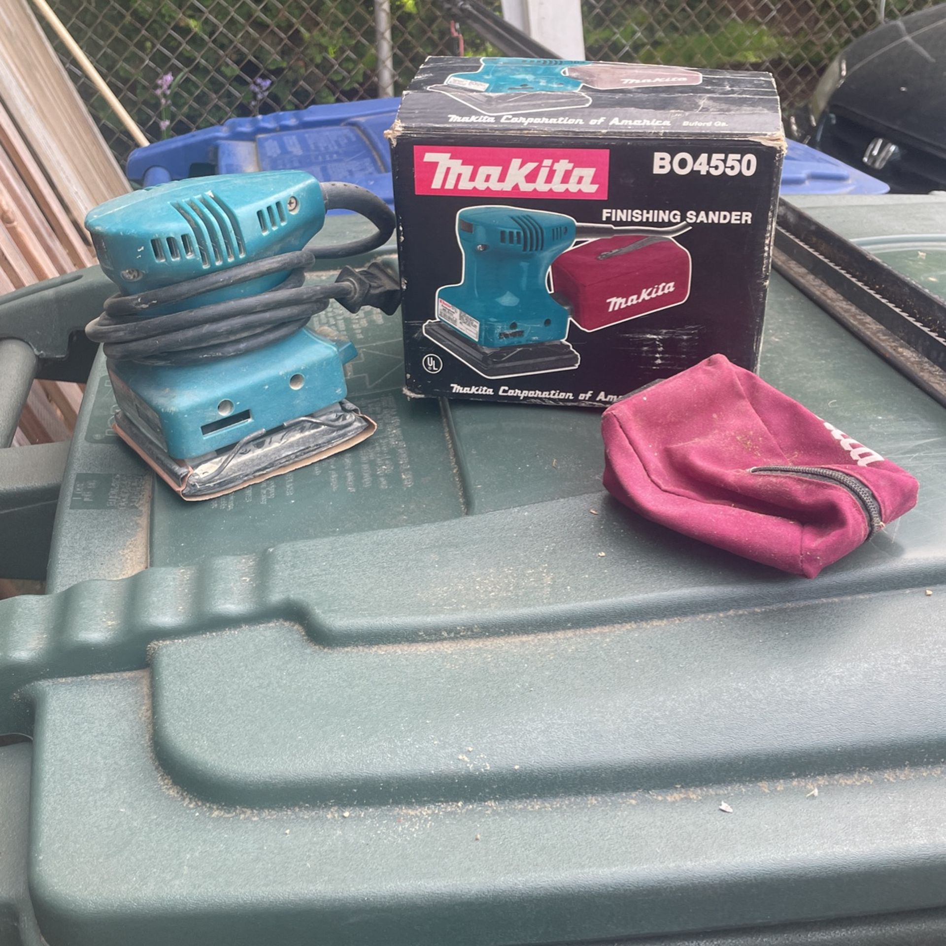 Makita Finish Sander