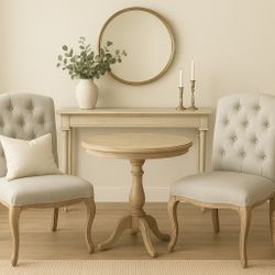 ❤️Beautiful  Chairs Used For Staging In Arcadia Home 