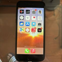 iPhone SE Unlocked 