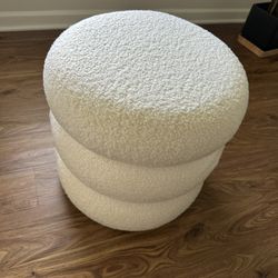 Mainstays Boucle Cloud Storage Ottoman, Cream
