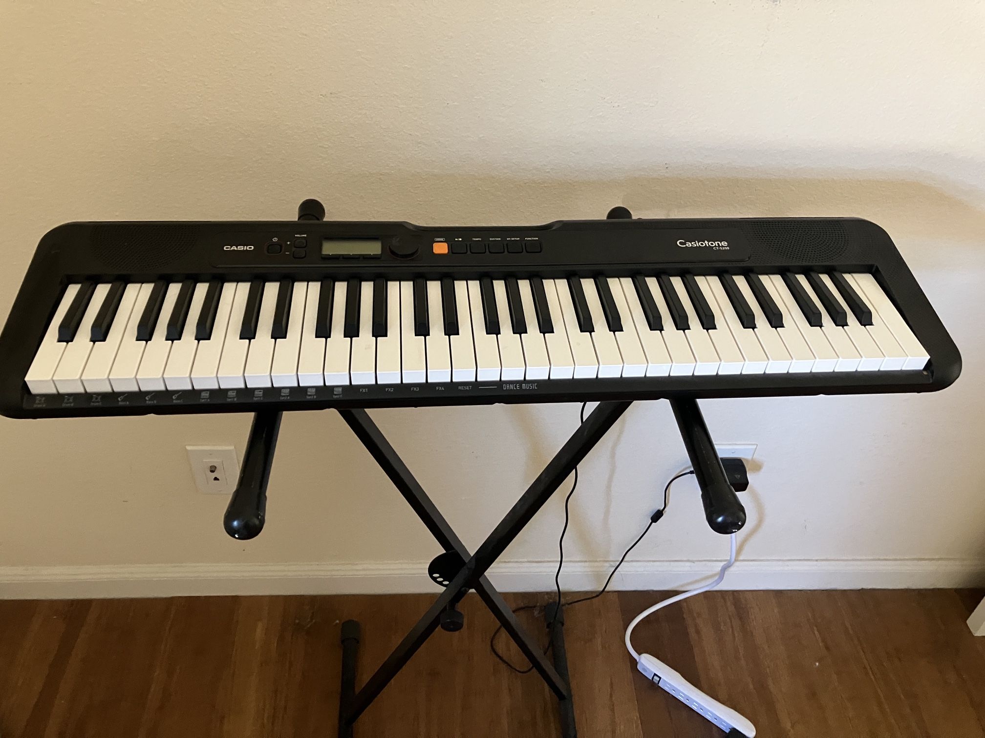 Casio Beginner Keyboard