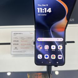 Motorola Razr 79$ When You Switch And Even When You Get A New Number At Boost Mobile