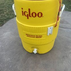 10 Gallon Water Dispenser 