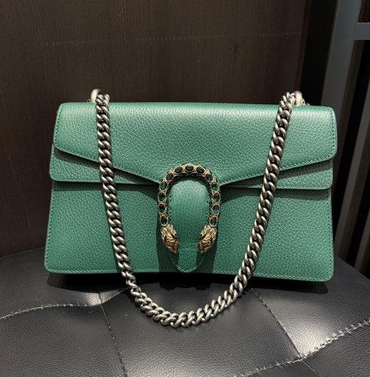 Gucci Green Leather Dionysus Wallet on Chain