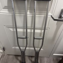 Crutches (5’2”-5’10”) Guardian/MDSV80535