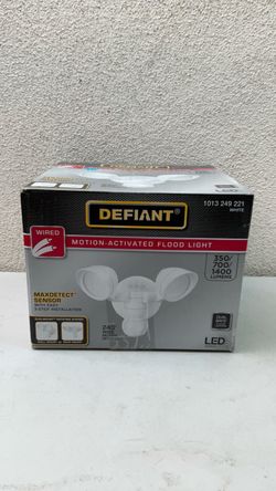 Defiant Motion-Activated LED Flood Light White