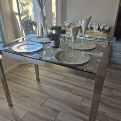 Beautiful High Table with 4 bar Stools Adjustables