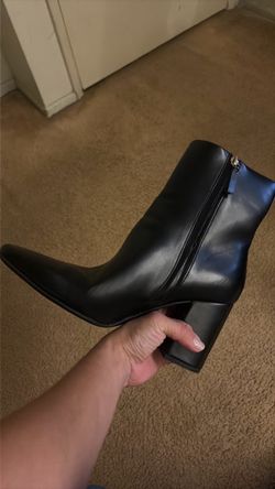 ✨ Like New ✨ H&M Boots - Size 9