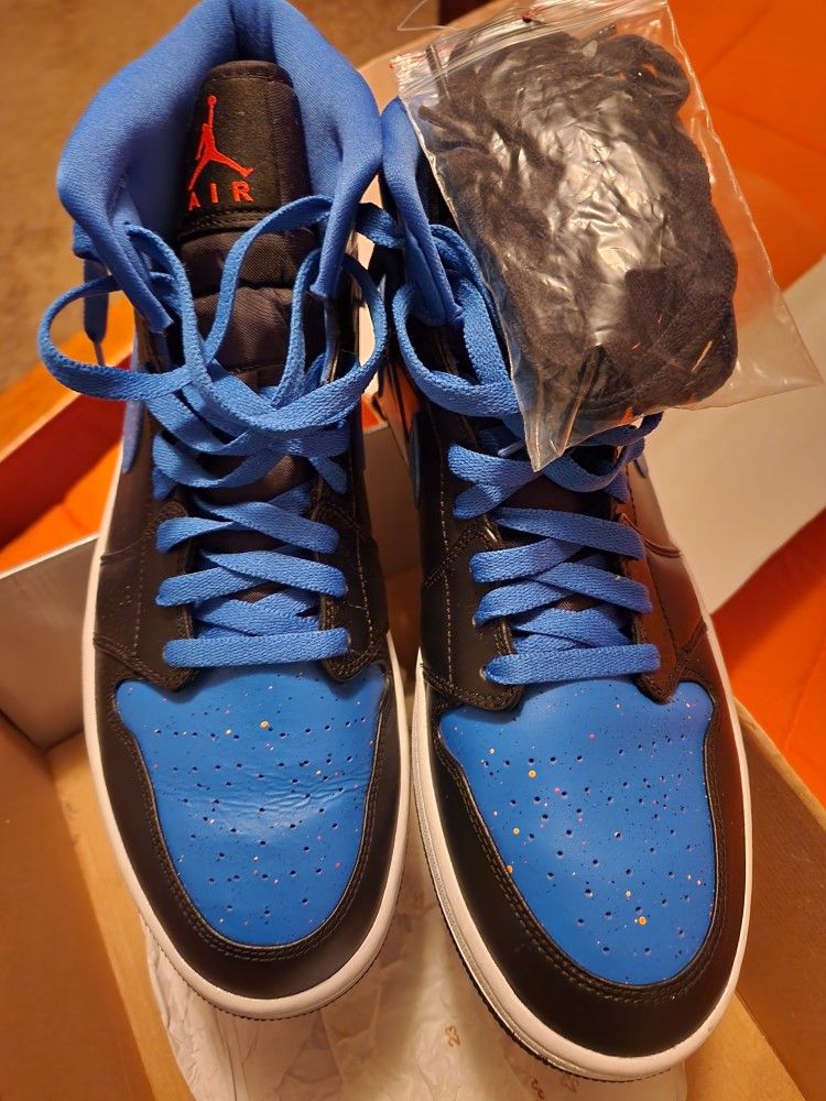 Jordan.mid.size 13.only.worn Once
