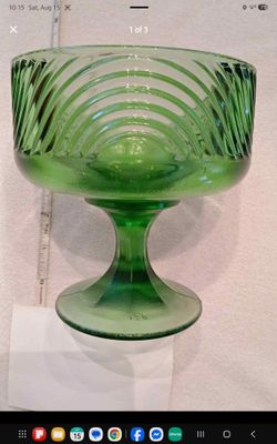 E.O. Brody Co. Emerald Green Glass Compote/Fruit Bowl Mold 138